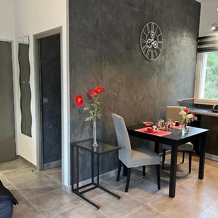 L'Amanderaie Piscine Privee A Cote De Lourmarin Luberon Apartment Cadenet Ngoại thất bức ảnh