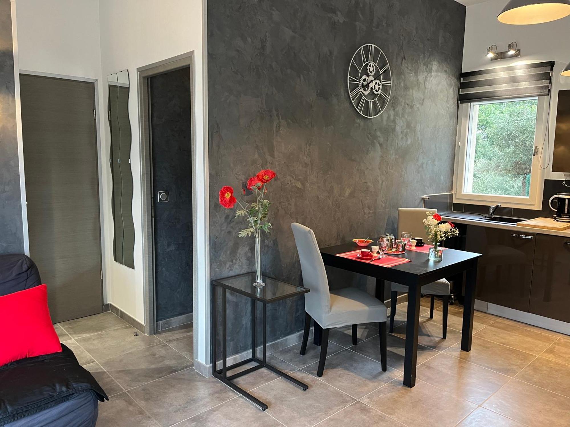 L'Amanderaie Piscine Privee A Cote De Lourmarin Luberon Apartment Cadenet Ngoại thất bức ảnh